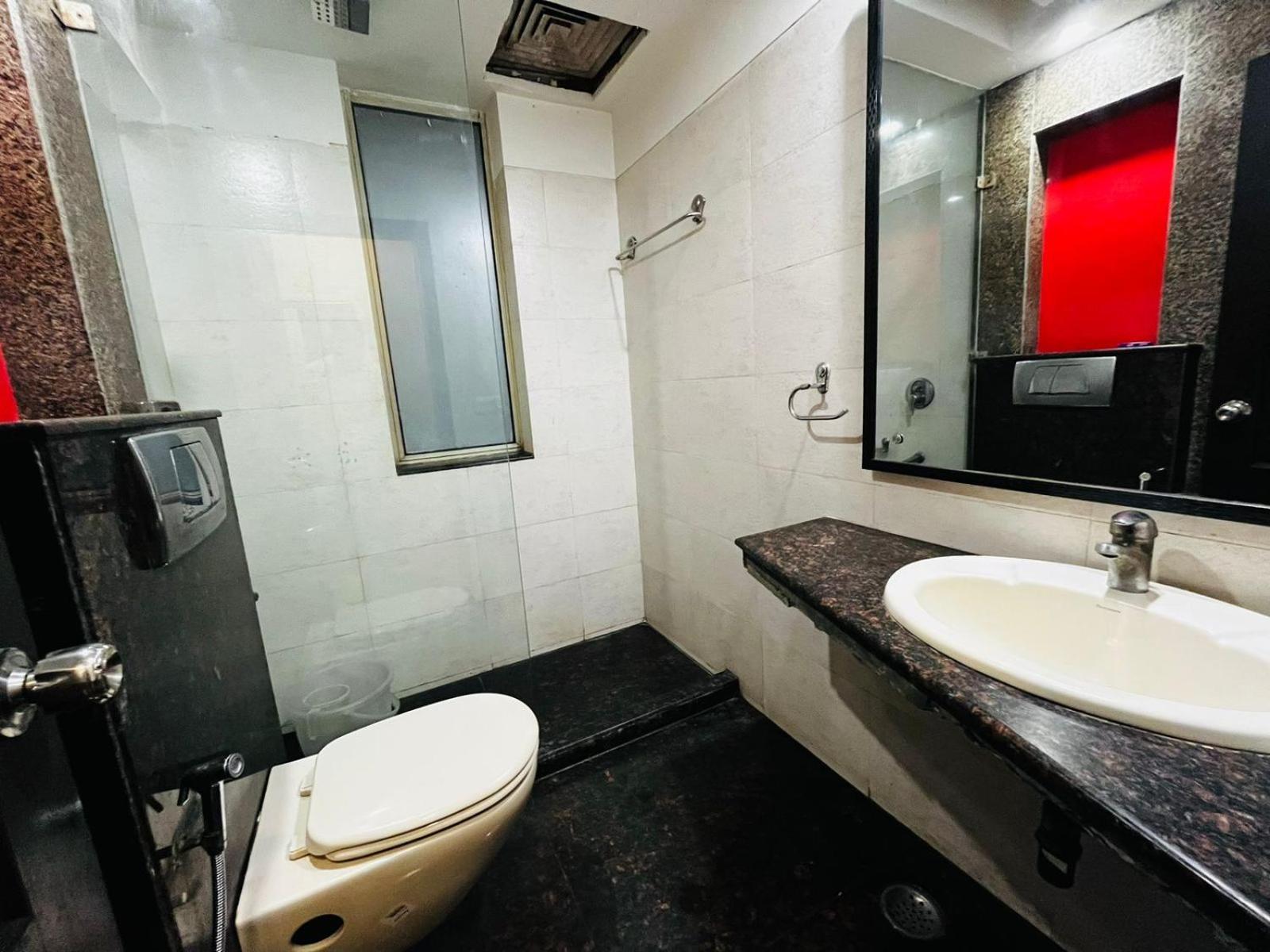 Hotel Mvr Stay By Admire Inn Нойда Екстер'єр фото